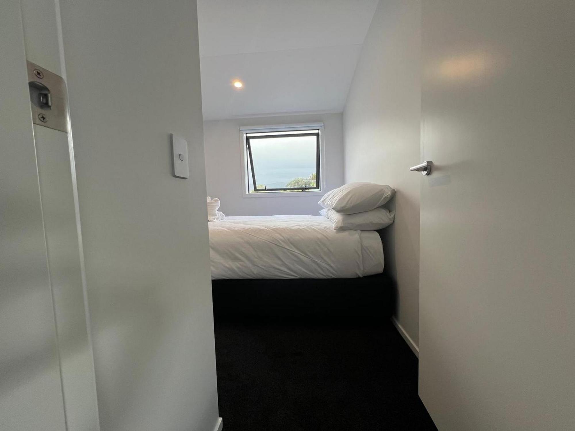 Central Modern 3-Bedroom,3- Bathroom House With Patio And Carpark- Lower Hutt City Centre Eksteriør bilde